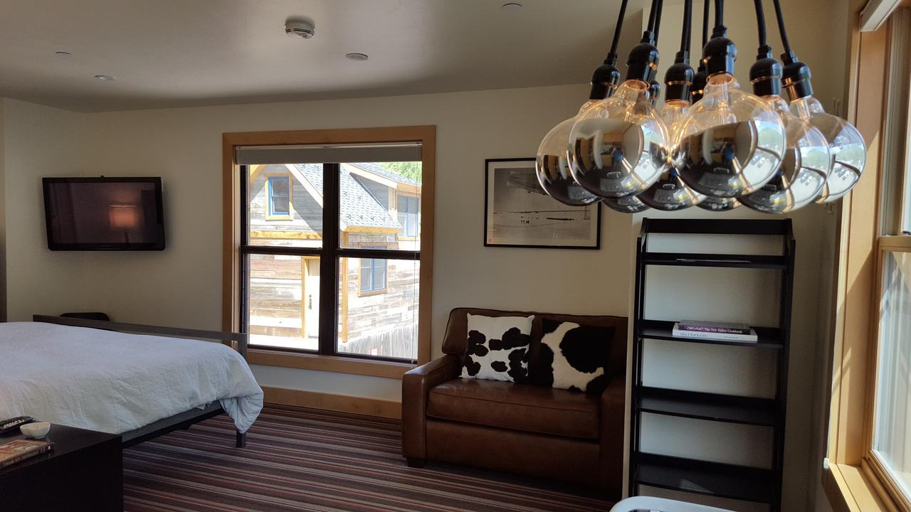 Hotel Minturn Esterno foto